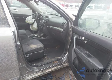 2011 Kia Sorento Lx z USA, uszkodzony, nr VIN 5XYKT3A1XBG129806